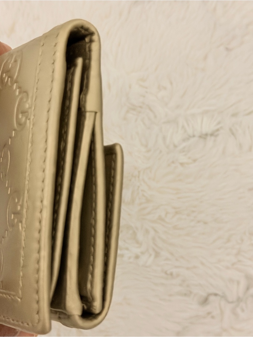 Gucci Gold Embossed Leather Continental Wallet with GG Emblem - Picture 6 of 6